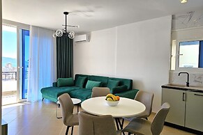 Ionian Blue Escape 304
