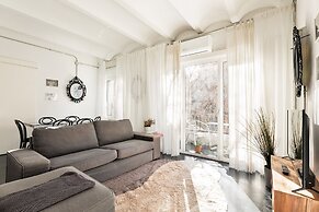 Eulalias Lodges Barcelona
