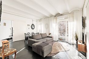 Eulalias Lodges Barcelona