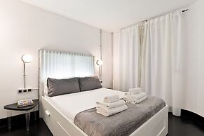 Eulalias Lodges Barcelona