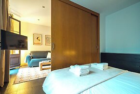 Dana - Enjoy Apartments Rocafort