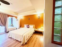 Jasmine Inn