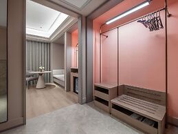 Mercure Chongqing Times Paradise Walk