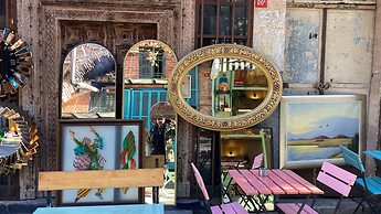 Balat Boutique Hotel Historic House