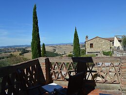 Relaxing Tuscan Getaway