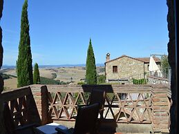 Relaxing Tuscan Getaway