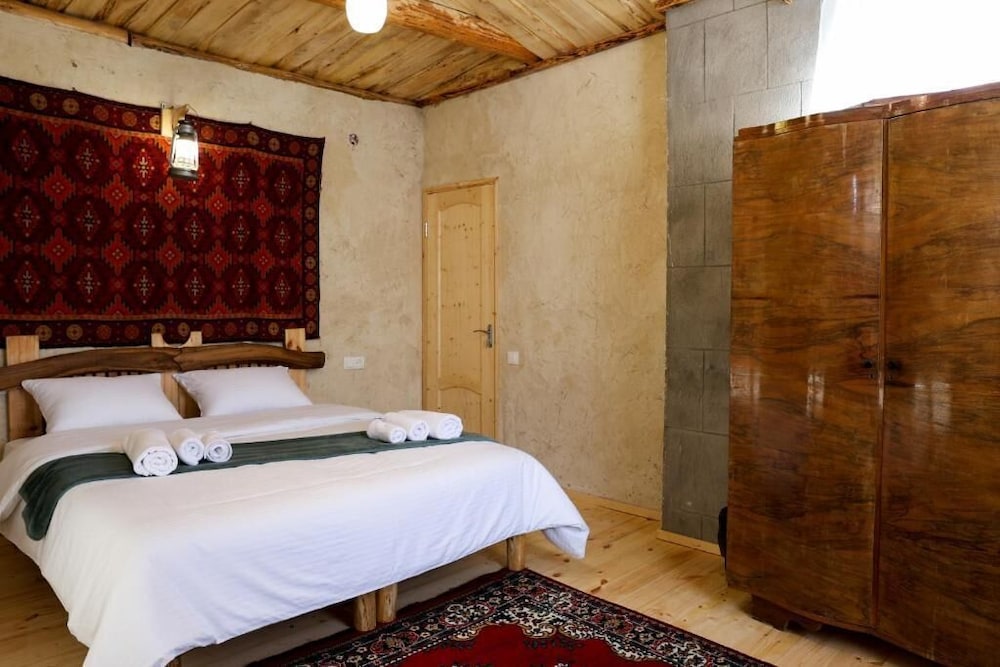Hacarat Guest House