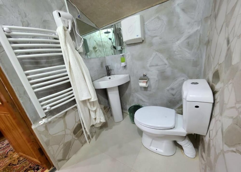 Hacarat Guest House