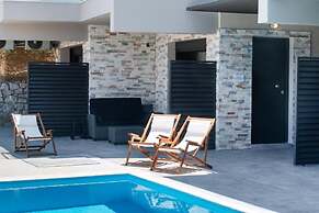 Amaryllis Luxury Apartment