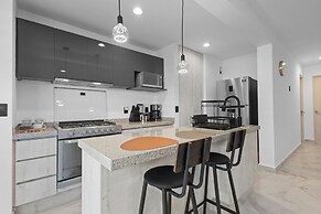 Modern Apartment with Pool in Querétaro