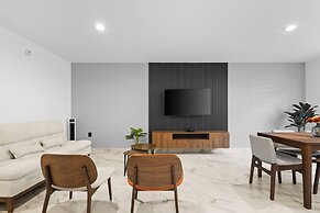 Modern Apartment with Pool in Querétaro