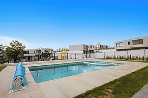 Modern Apartment with Pool in Querétaro