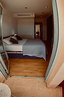 Red House Rooms