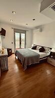 Red House Rooms