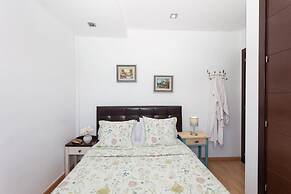 Red House Rooms