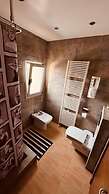 Red House Rooms