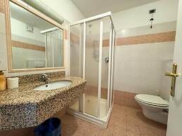 HC HOTEL GARNI ROOM AND APARTMENT