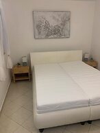 Lumbarda Resort Apartments