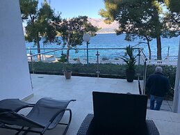 Lumbarda Resort Apartments