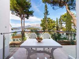 Lumbarda Resort Apartments