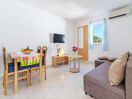 Lumbarda Resort Apartments