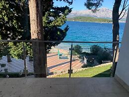 Lumbarda Resort Apartments