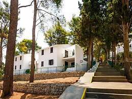Lumbarda Resort Apartments