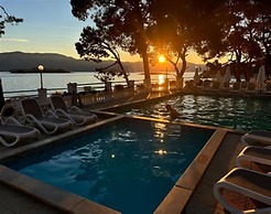 Lumbarda Resort Apartments
