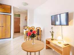 Lumbarda Resort Apartments