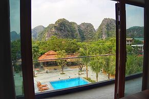 The Luna Tam Coc Hostel - Bar & Pool
