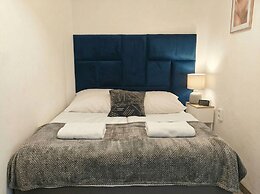Cozy Convenient Room Prime Location