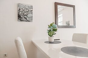 Cozy Convenient Room Prime Location