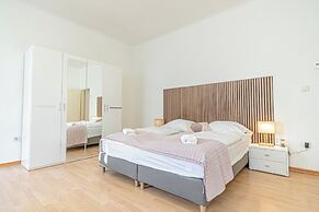 Comfy 2BR Apartment for 5 Guests