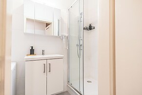 Comfy 2BR Apartment for 5 Guests