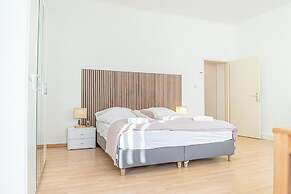Comfy 2BR Apartment for 5 Guests