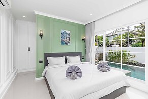 4BR Pool Villa Movie Room V289