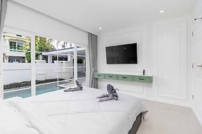 4BR Pool Villa Movie Room V289