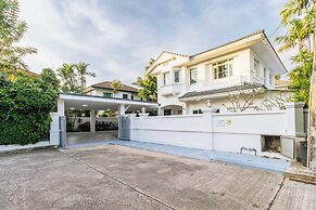 4BR Pool Villa Movie Room V289