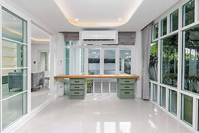 4BR Pool Villa Movie Room V289