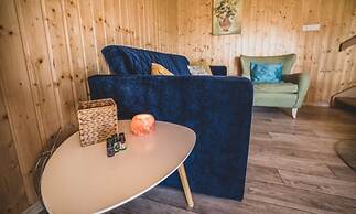 Holiday Home With Sauna, Jacuzzi and Private Pond