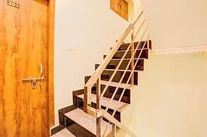 Anushka Paying Guest House