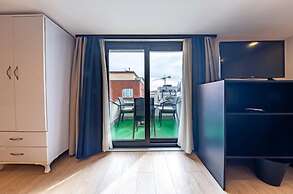 the business class suit karkoy