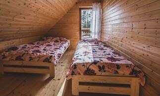 Holiday Home With Sauna, Jacuzzi, Private Pond