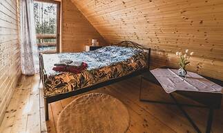 Holiday Home With Sauna, Jacuzzi, Private Pond