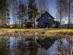 Large Holiday Home, Sauna, Jacuzzi, Salt Cave