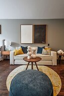 The Sterling Condesa