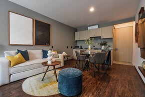 The Sterling Condesa