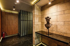 The Sterling Condesa