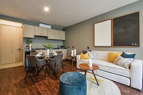 The Sterling Condesa