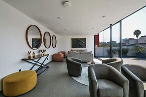 The Sterling Condesa